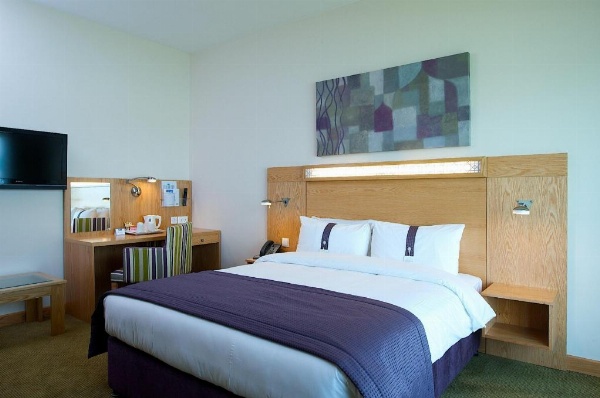 Holiday Inn Express Dubai Airport image 4